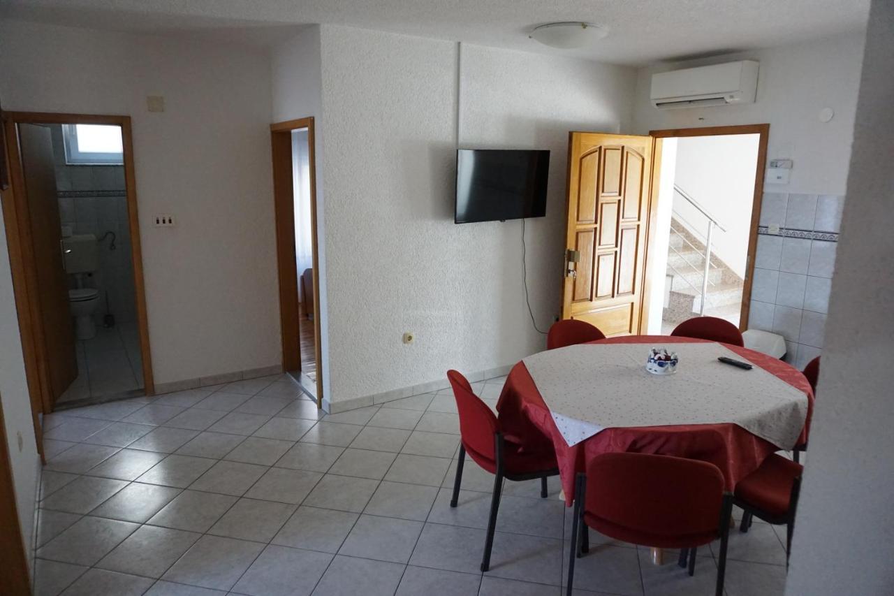 Spacious Comfort Apartment Duće Kültér fotó